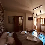 Tyche House 卡斯泰尔莫拉
