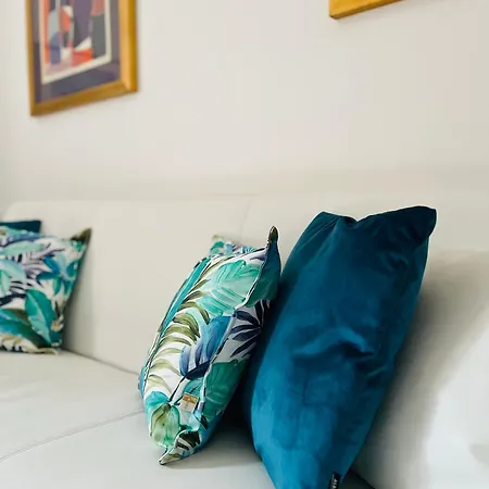 Tyche House Apartment