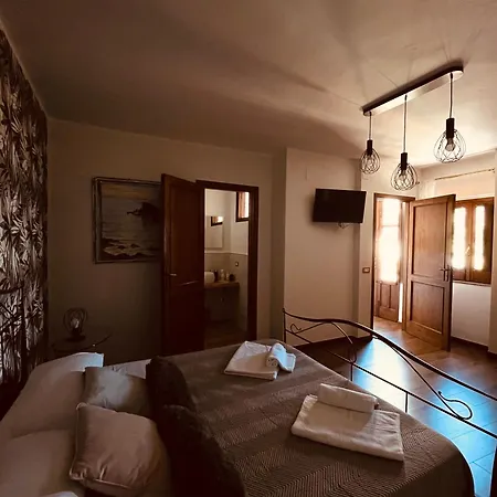 Tyche House Castelmola